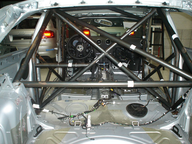 Audi A3 Sport DTCC é equipado santantonio, banco especial e cinto de 6 pontos (foto: DTCC/Divulgação)