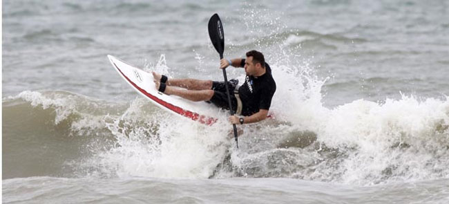Catarinense fatura 1ª etapa do Brasileiro de Canoagem Onda na Praia do Futuro em Fortaleza (foto: divulgação) Catarinense fatura 1ª etapa do Brasileiro de Canoagem Onda na Praia do Futuro em Fortaleza (foto: divulgação)
