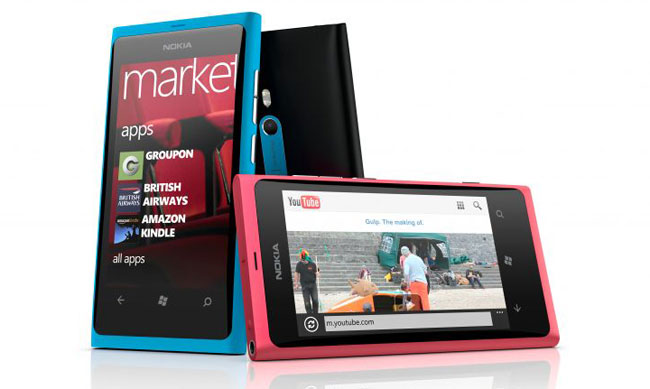 Nokia Lumia 800 (foto: divulgação)