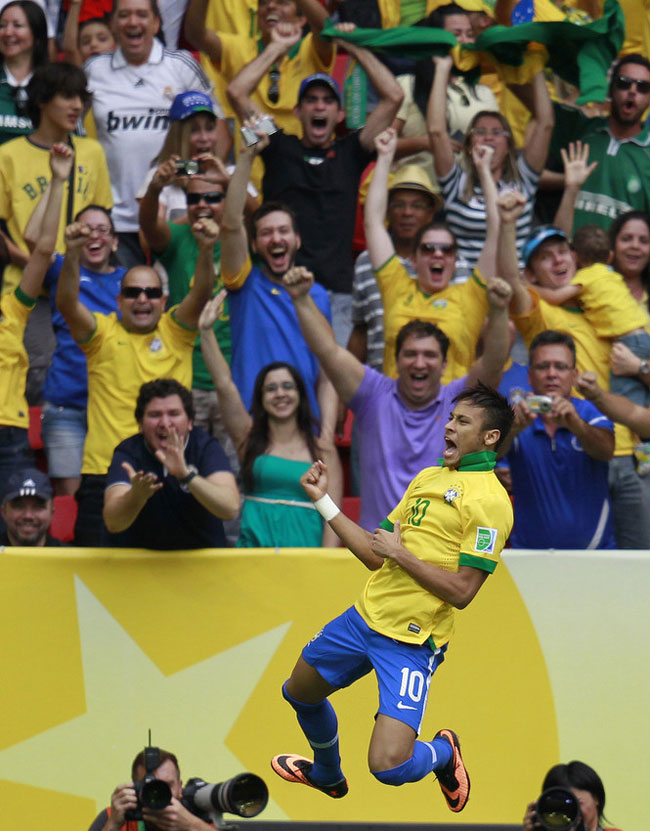 Copa das Confederações: Brasil 3 x 0 Japão