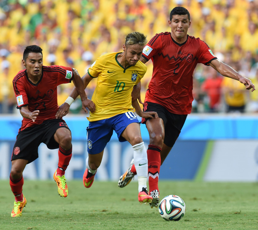 Neymar durante o jogo do Brasil no Castelão 17 de Junho de 2014. BRUNO DOMINGOS / MOWA PRESS